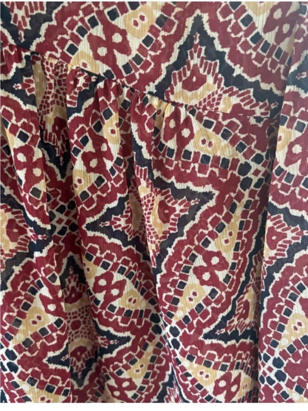 Abercrombie & Fitch Burgundy and Cream Printed V-Neck Flutter Sleeve Top - Picture 6 of 6